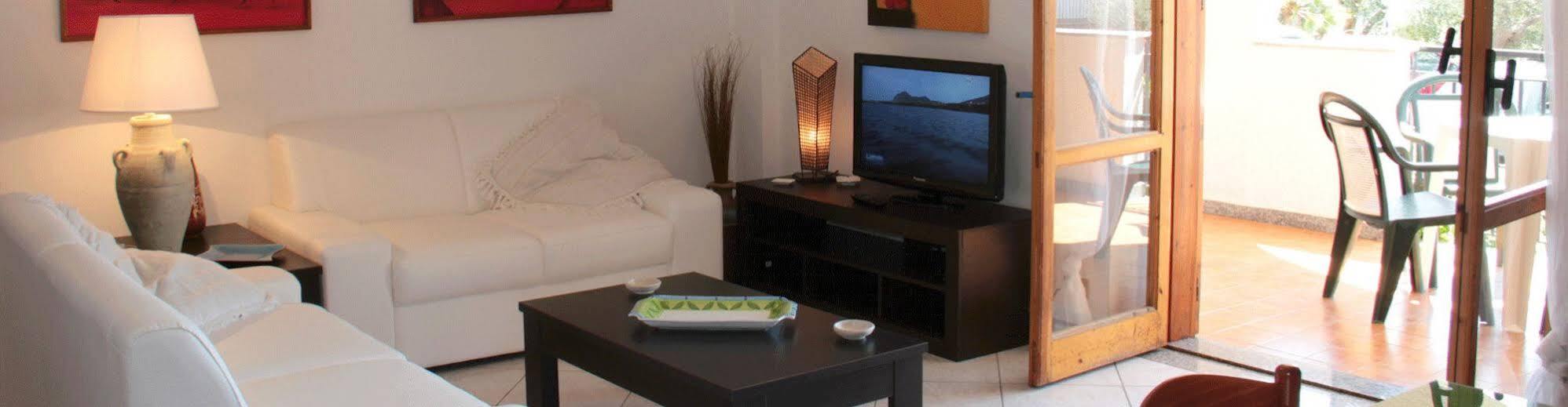 Residence L'Uliveto Gioiosa Marea Εξωτερικό φωτογραφία